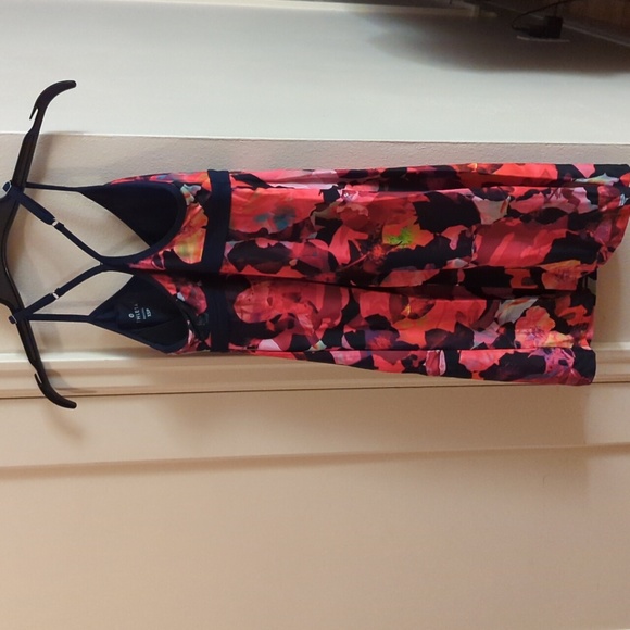 Athleta - Picture 2 of 5